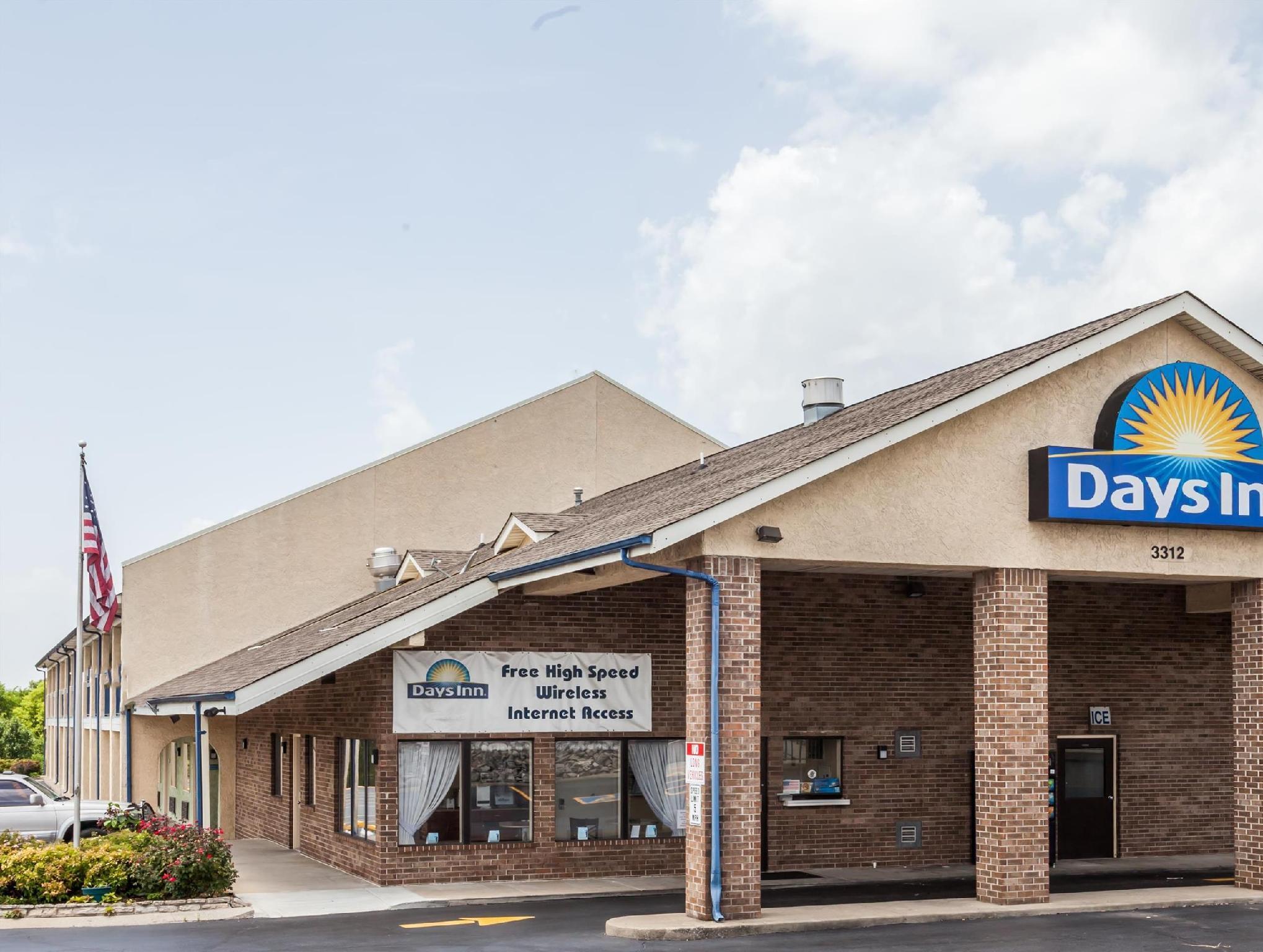 Days Inn By Wyndham Nashville N Opryland/Grand Ole Opry Eksteriør bilde